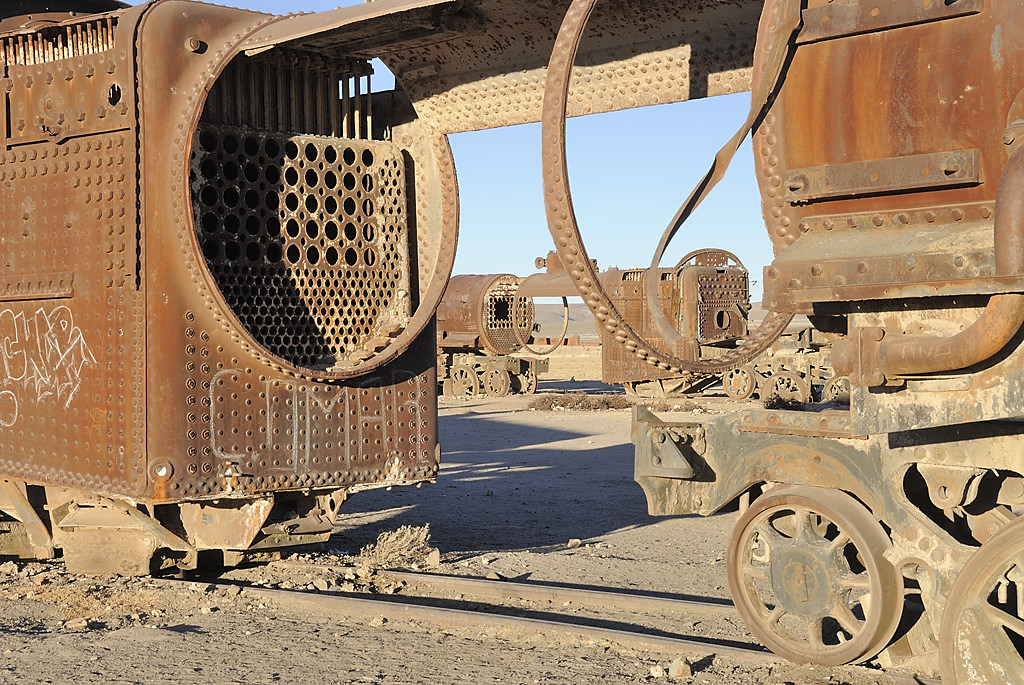 080802-41.jpg - Uyuni, cimetire de trains