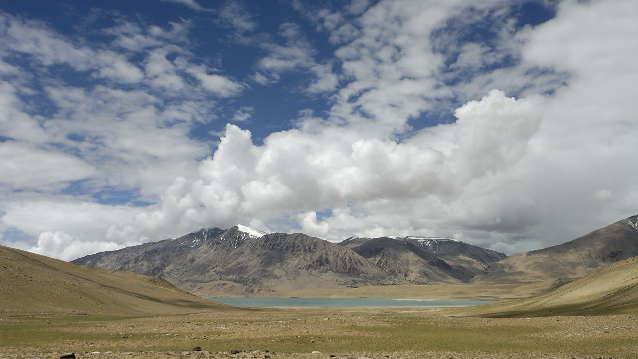 090727-04.jpg - Du Kyagar Tso au Nusgur La