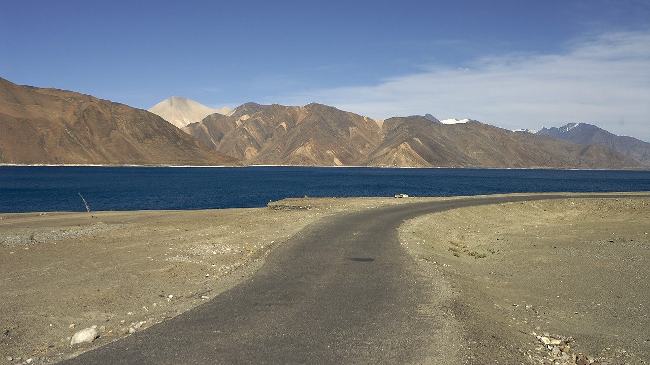 090805-37.jpg - Le long du Pangong Tso jusqu' Spangmik