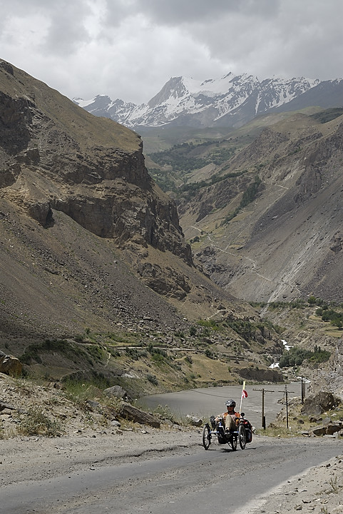 100721-13.jpg - Le long de la Panj