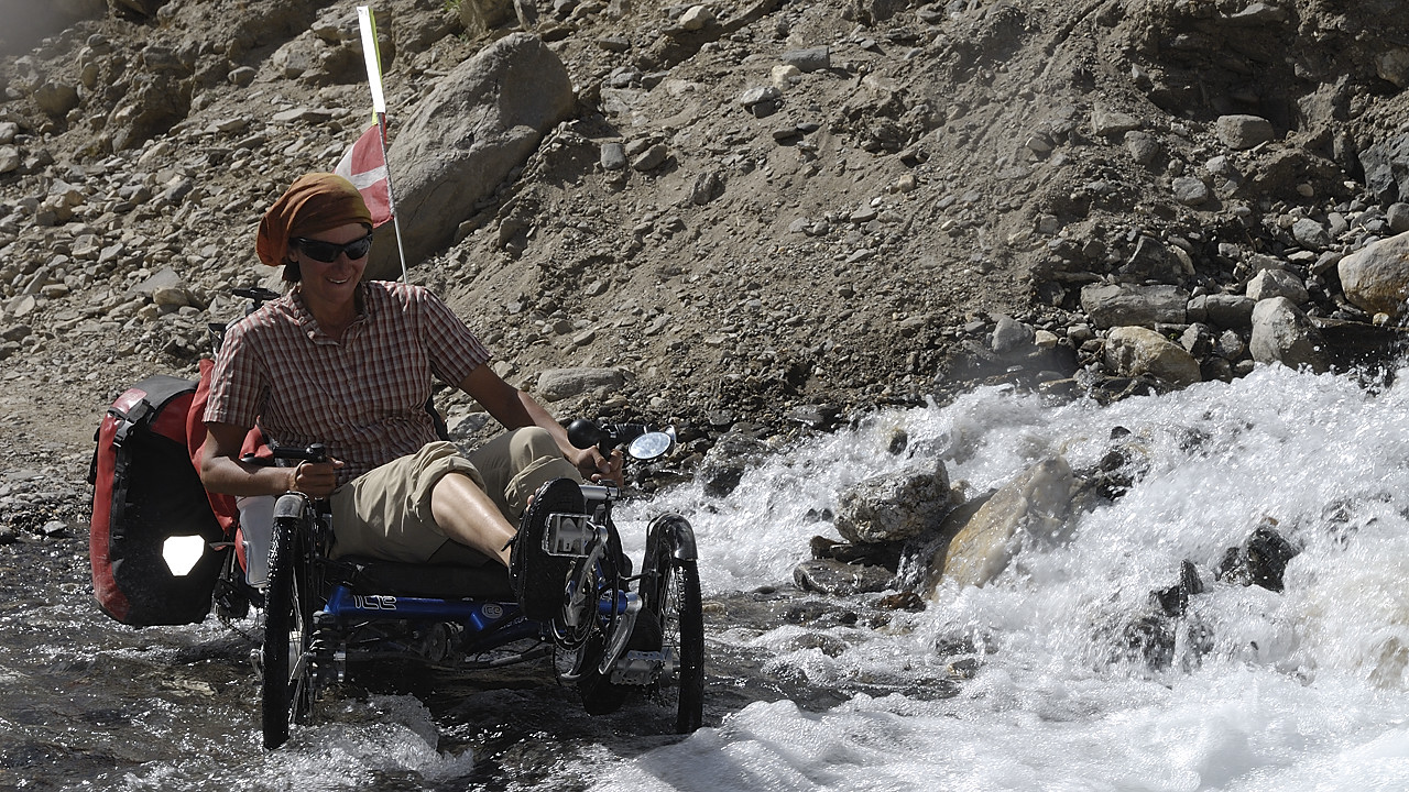 100813-22.jpg - Monte au Khargush Pass