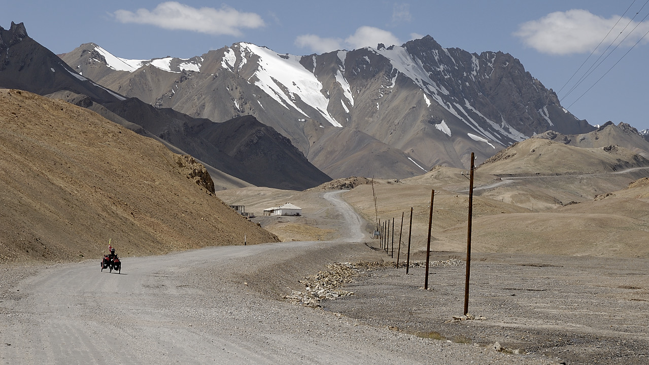 100820-05.jpg - Monte  l'Akbaital Pass