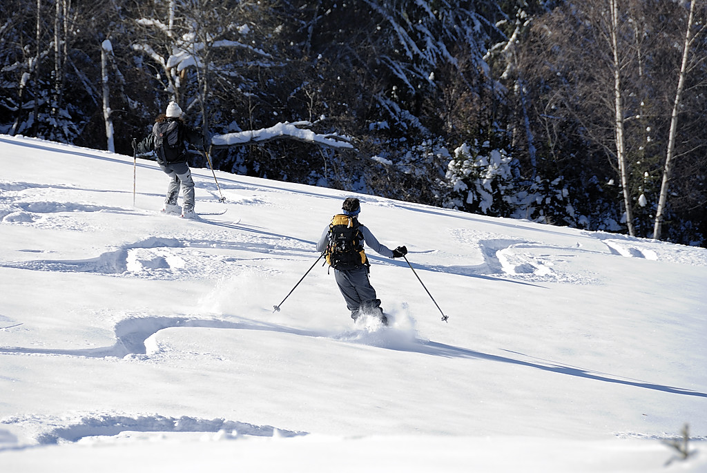 071118-10.jpg - Poudreuse sur les pistes de Valpelouse