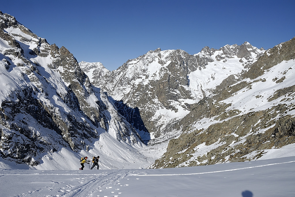 080216-05.jpg - Monte dans le Petit Vallon