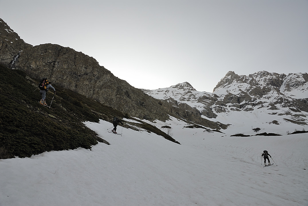 100522-01.jpg - Monte au col des Bouchiers