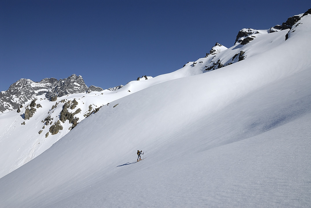 100522-06.jpg - Monte au col des Bouchiers