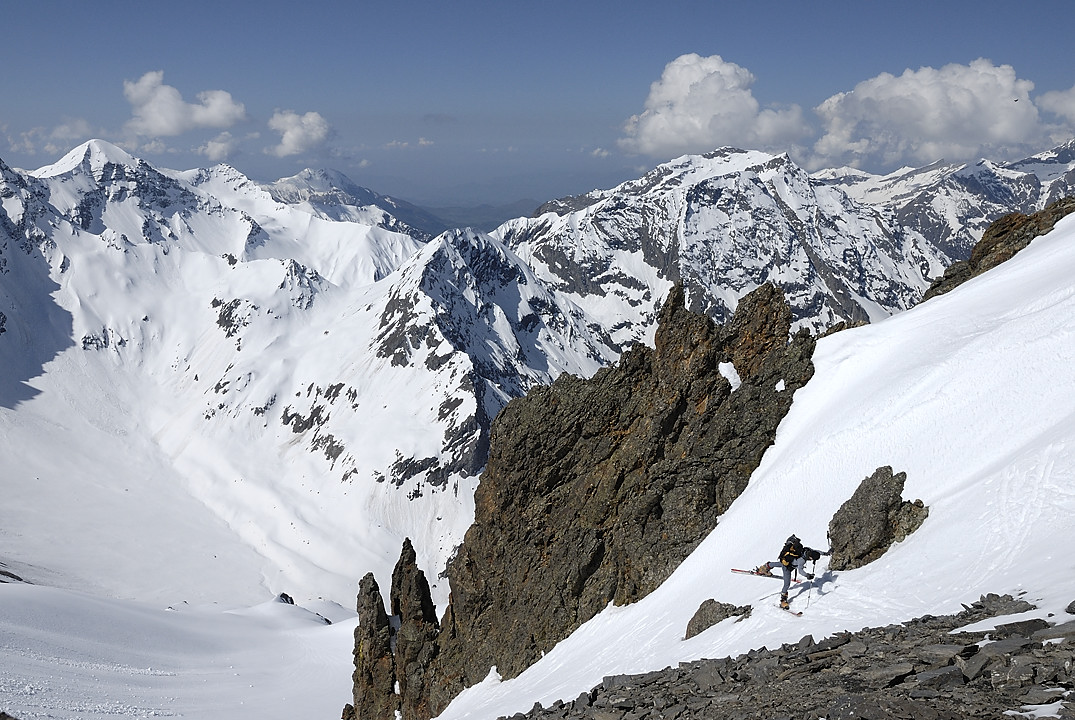 100522-09.jpg - Arrivée au col des Bouchiers