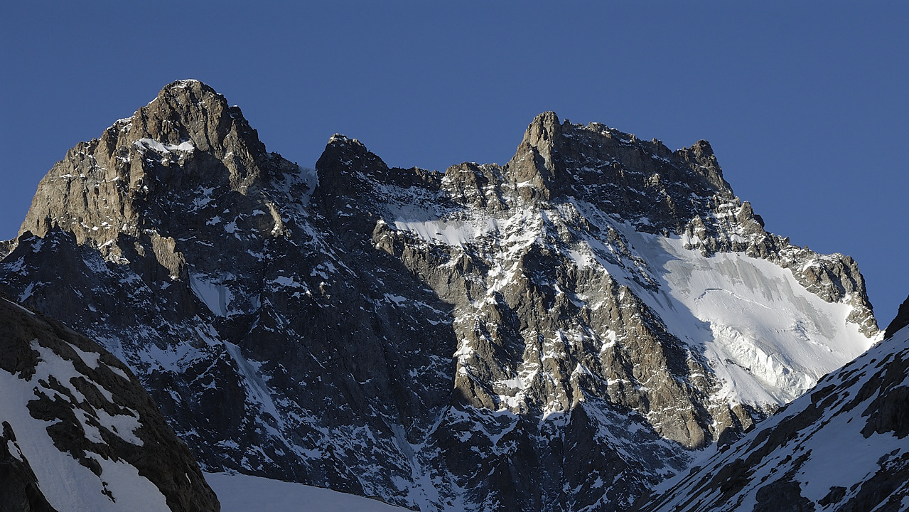 110409-09.jpg - Ailefroide