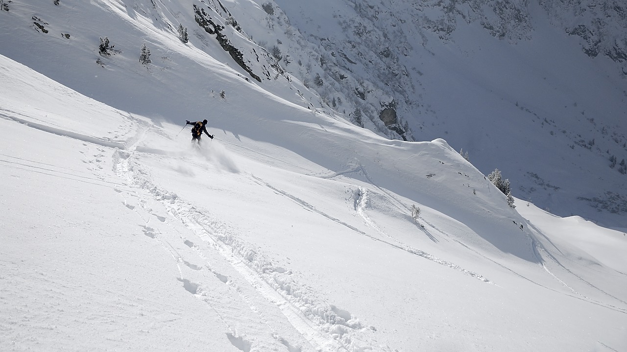 120204-143929.jpg - Poudreuse de rve dans la descente