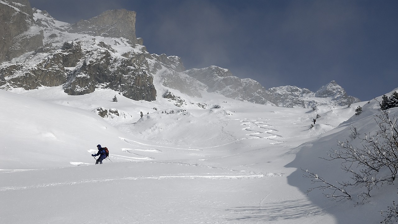 120204-144127.jpg - Poudreuse de rve dans la descente
