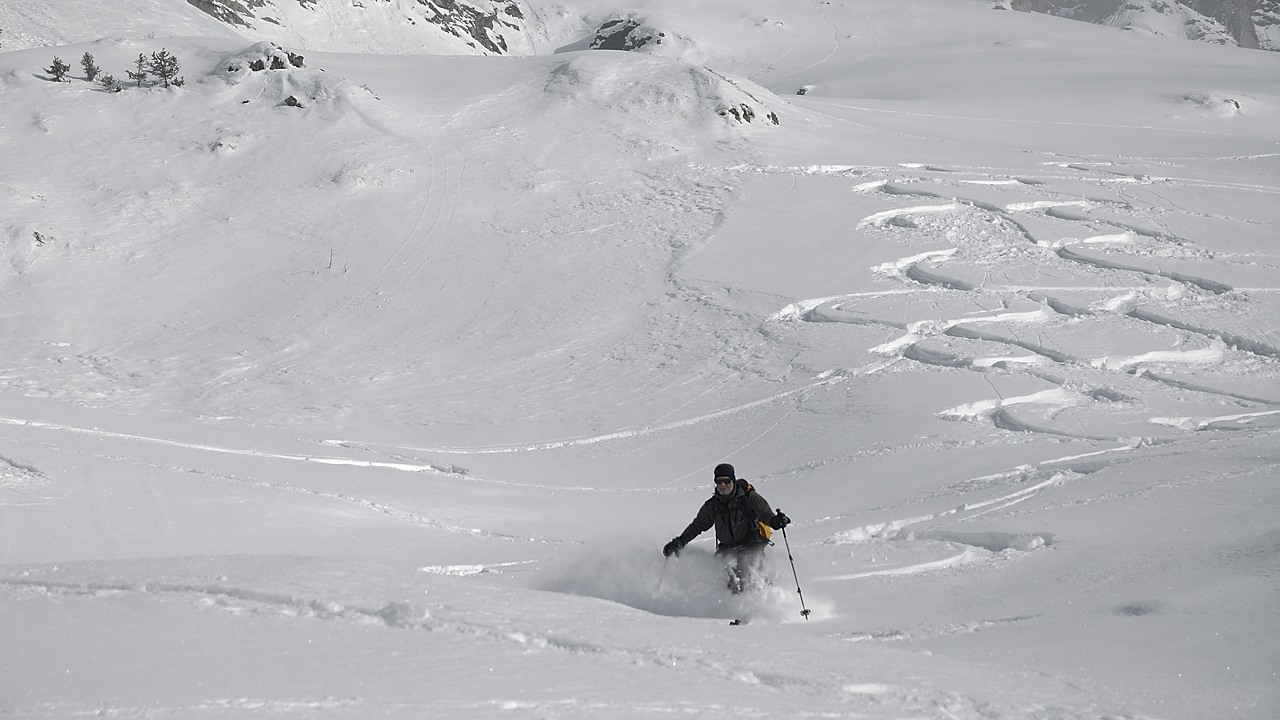 120204-144149.jpg - Poudreuse de rve dans la descente