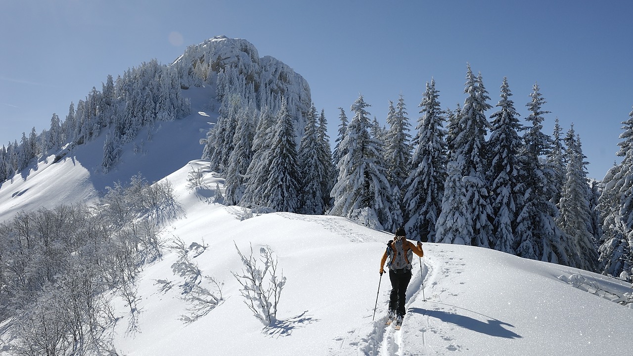 130216-105630.jpg - Arte au dessus du col de la Charmille
