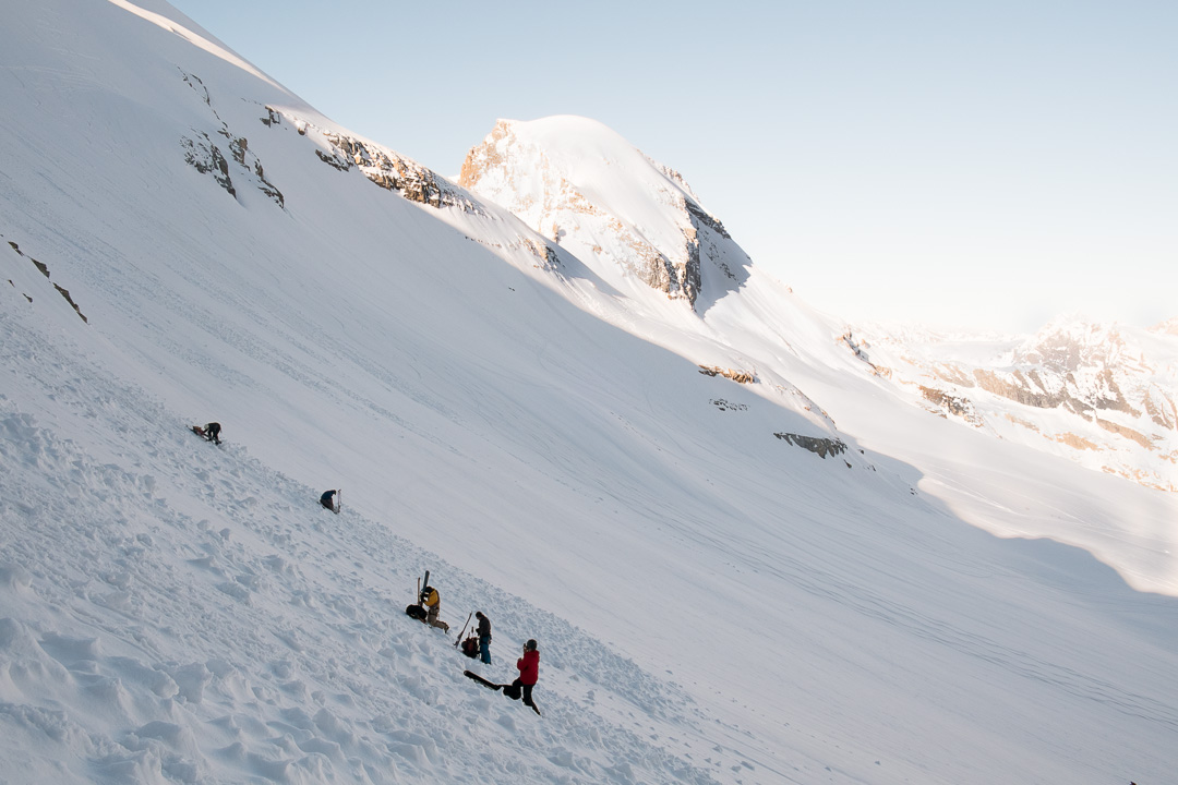 130511-075509.jpg - Montée au colle del Gran Paradiso, groupe anglais