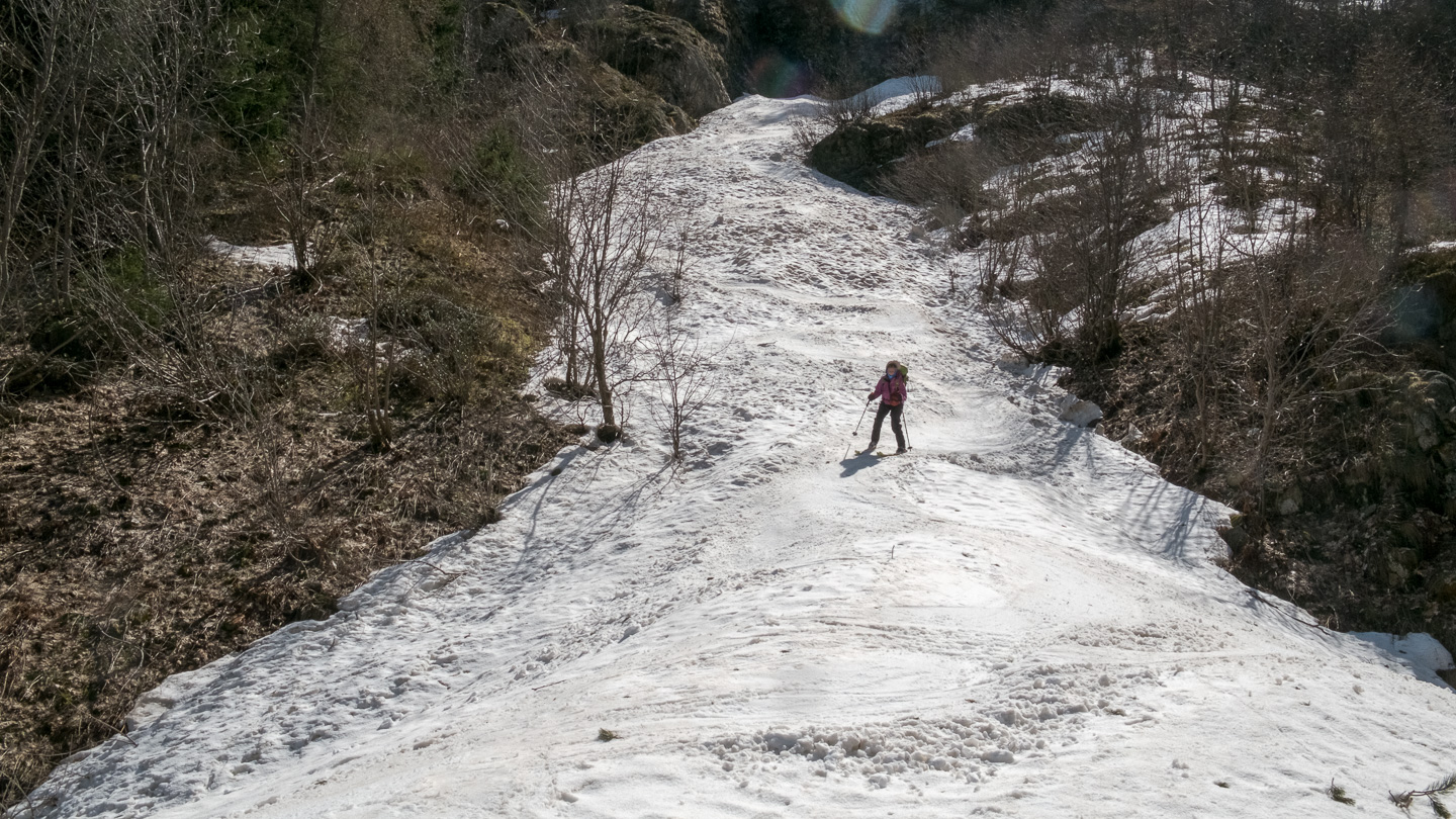 160410-133721.jpg - Descente rive droite, un peu sportive